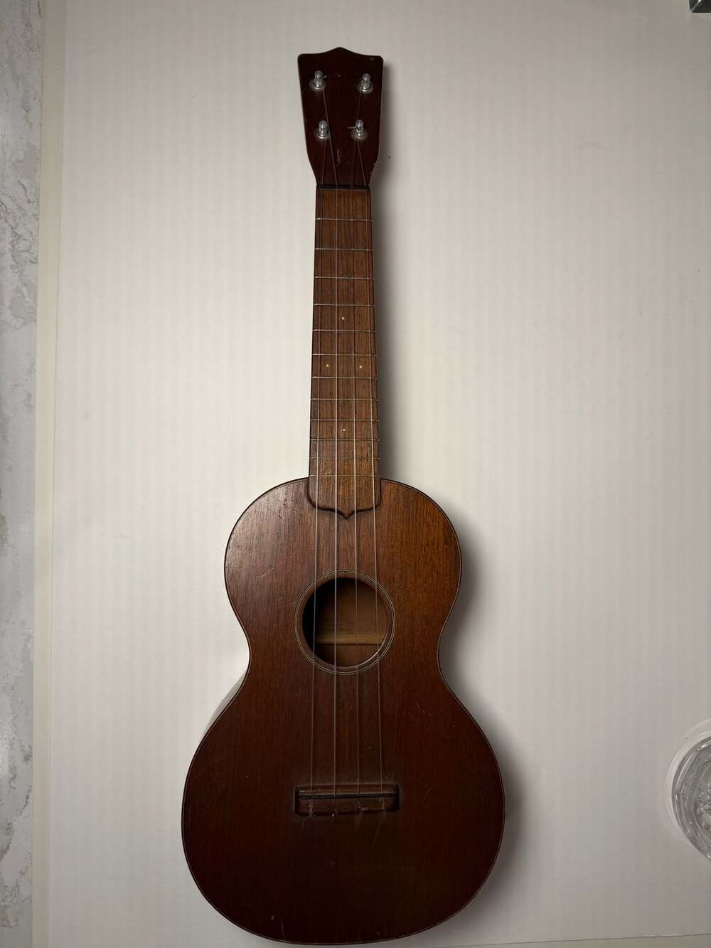 1920s C.F. Martin Style 1C Concert Ukulele Mahogany Nazareth PA 14.75in Scale